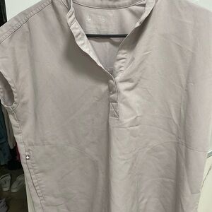 Figs scrub set - XS top and S jogger high waisted bottoms.